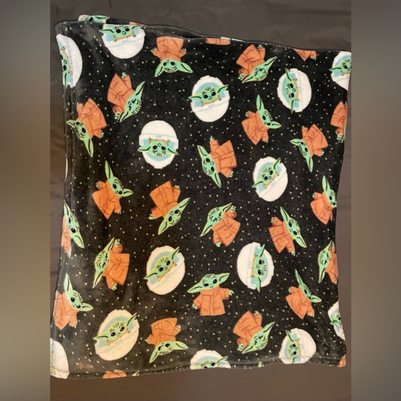 Disney | Bedding | Disney Mandalorian Baby Yoda Star Wars The Big One ...